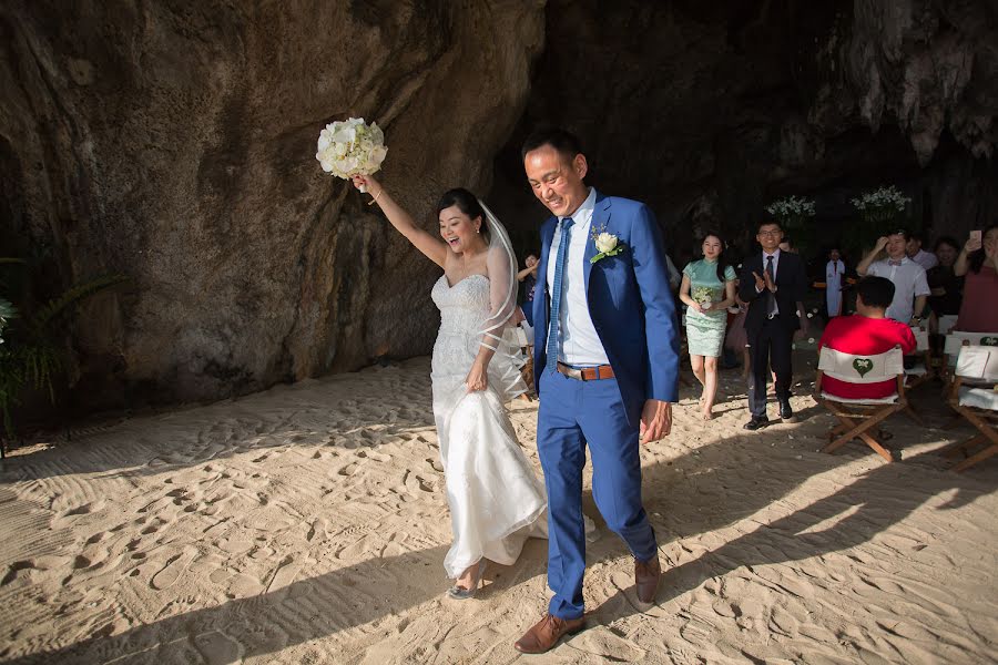 Fotógrafo de casamento Chaisit Tularak (nutphotography). Foto de 21 de julho 2016