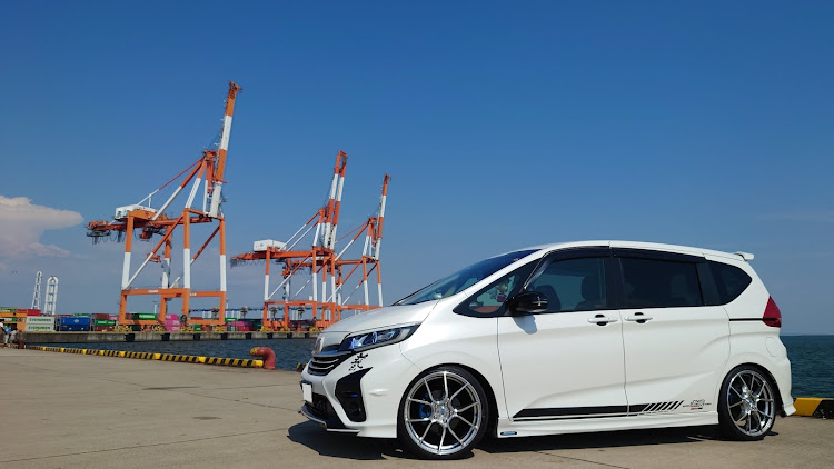 フリード+の京都、三重遠征・オフ会・暑過ぎた・今度はもっと動きますに関するカスタム事例の投稿画像1枚目