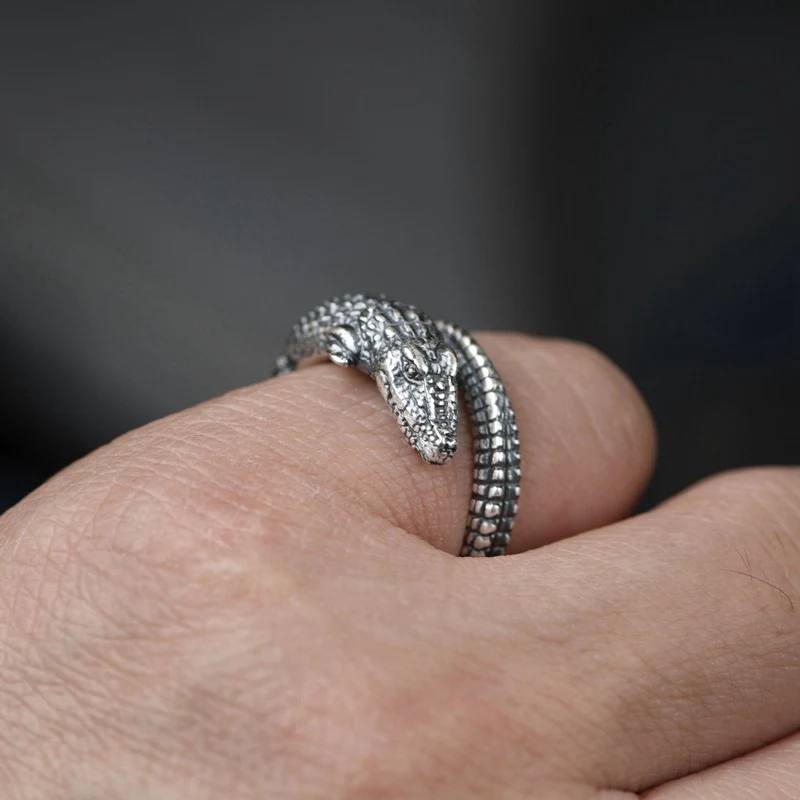 Retro matte craft adjustable ornament crocodile silver ring. A unique, stylish statement piece. Comfortably adjustable t