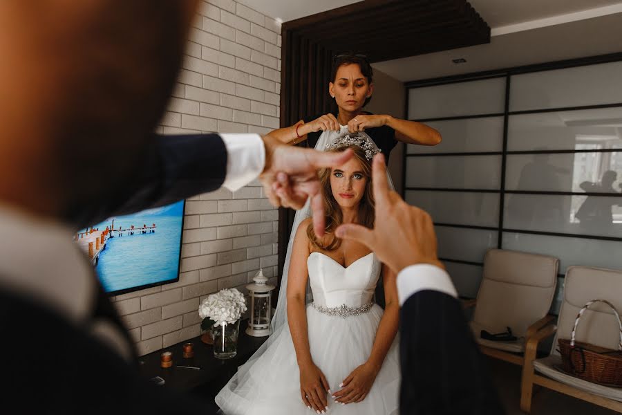 Fotógrafo de casamento Valeriya Indyuk (indukphoto). Foto de 19 de setembro 2018