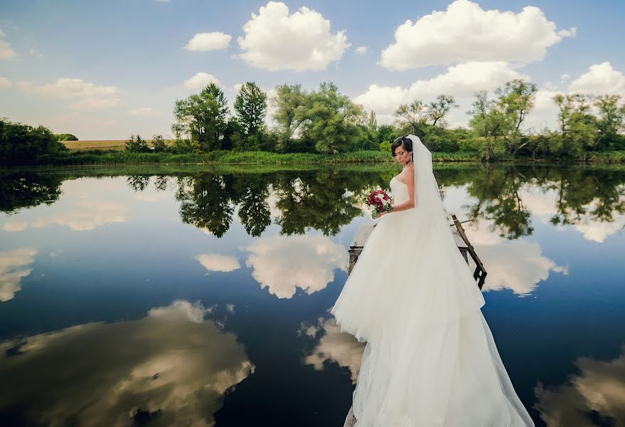 Fotógrafo de casamento Aleksandr Pecherica (shifer). Foto de 23 de outubro 2014