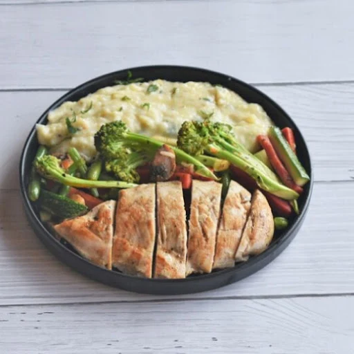 Grilled Chicken With Potato Mash And Vegetables