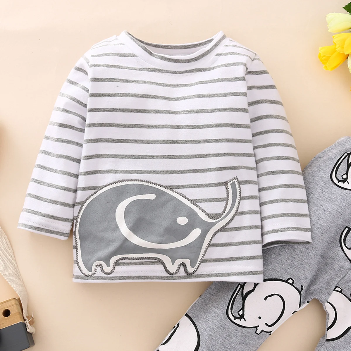 images slider number - 3