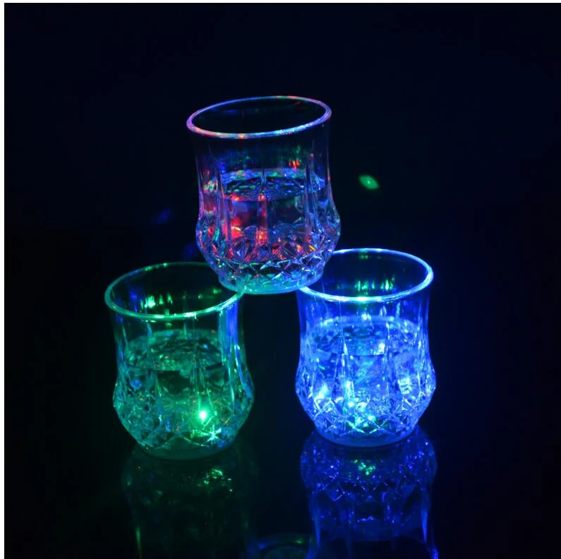 Induction plastic cup for heating and keeping drinks warm. Safe and easy to use, perfect for home and office, providing 