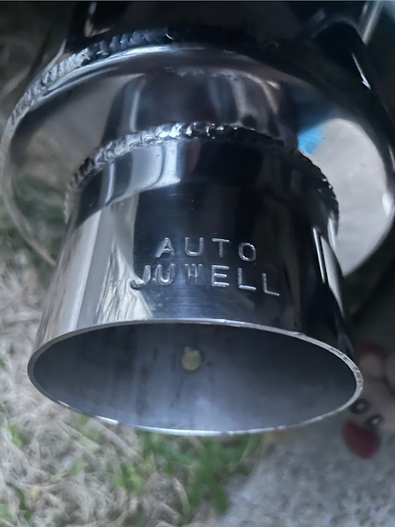 プレオのマフラー流用・ポン付け・AUTO JUWELL・J-WORKSに関するカスタム事例の投稿画像1枚目
