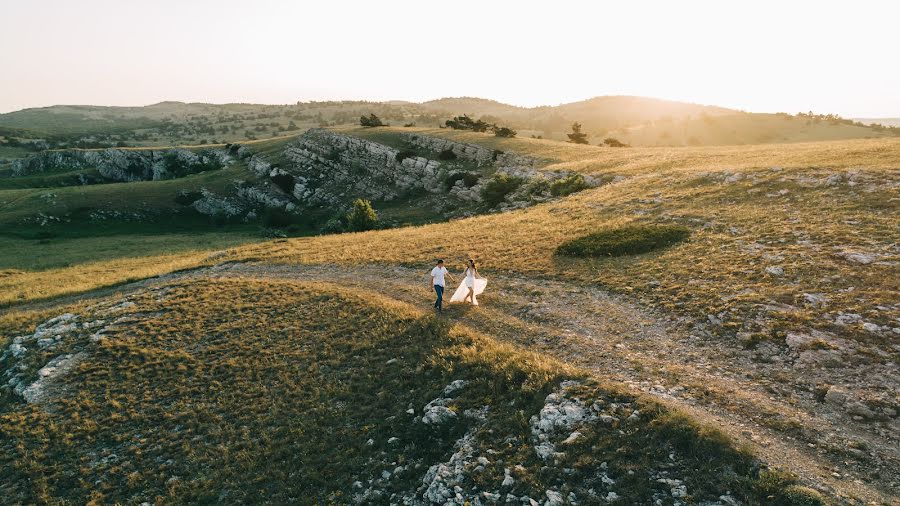 Wedding photographer Karina Malceva (karinamaltseva). Photo of 9 August 2019