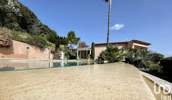 maison à Les adrets-de-l'esterel (83)