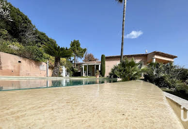 House with pool and terrace 3