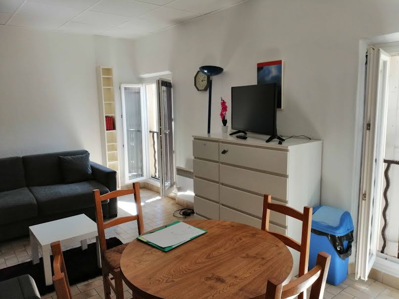 Location meublée appartement 1 pièce 25 m² à Digne-les-Bains (04000), 340 €