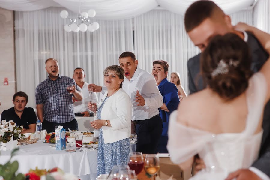 Fotografo di matrimoni Anna Sobenina (sobeniny). Foto del 13 ottobre 2023