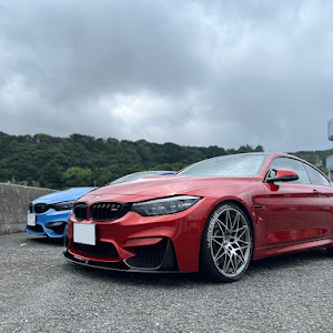 M4 クーペ F82