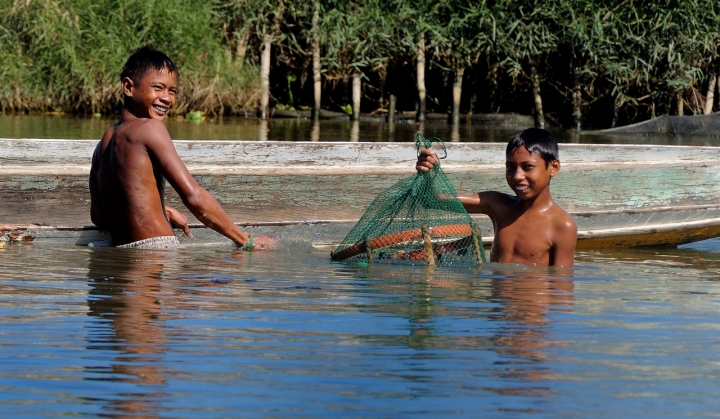 Piccoli Pescatori filippini di mplanet