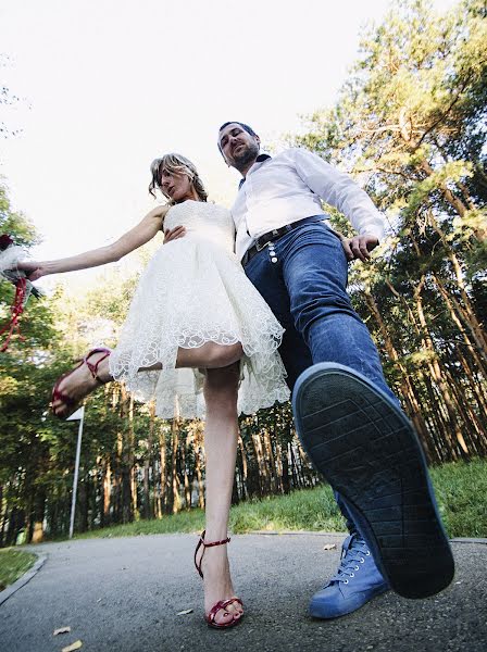 Fotógrafo de casamento Alena Karbolsunova (allyblane). Foto de 14 de outubro 2016