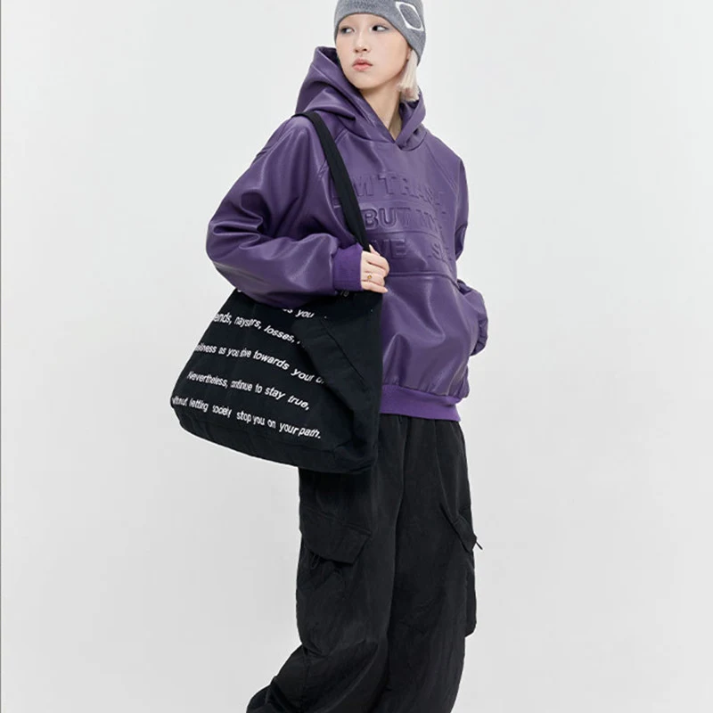 Sweat Street Tide pour homme avec lettres en relief. Confort et style assurés pour un look décontracté et moderne au quotidien.