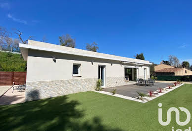 House with pool and terrace 2