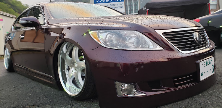 LSのLS460・DSU杯・レクサス・イベント・社外エアサスに関するカスタム事例の投稿画像1枚目