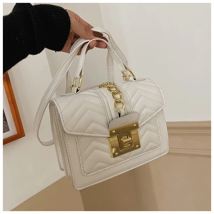 Borsa quadrata piccola, portatile, con patta e monospalla, nuova moda popolare. Elegante e pratica per ogni occasione.