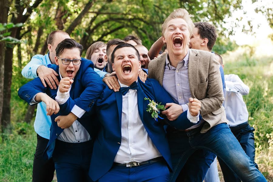 結婚式の写真家Yuriy Gulyaev (guliverov)。2019 3月13日の写真