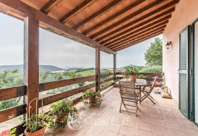 Corps de ferme avec jardin et piscine 3