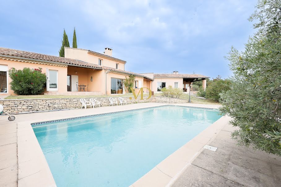 Vente villa 6 pièces 230 m² à Saint-Saturnin-lès-Apt (84490), 925 000 €