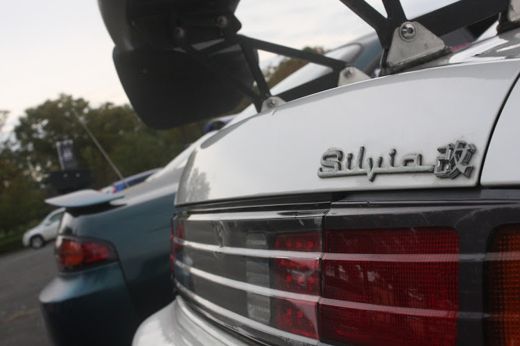 シルビアのオフ会・s14後期、シルビア・s14前期.シルビア・第6回S14限定MT・右斜め前写真展に関するカスタム事例の投稿画像6枚目