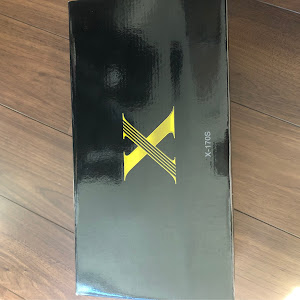 ヴォクシー ZRR80W