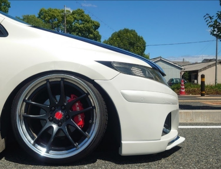 オデッセイの今回のお題・愛車に物足りない所・エモーションCR 2P・元青のオデ乗りに相談してみた😙・HOLmuseum episode4に関するカスタム事例の投稿画像2枚目