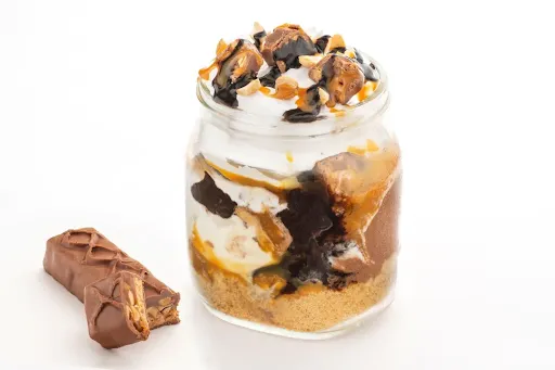 Kicker Snickers Ice Cream Sundae