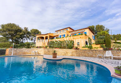 Villa with pool and terrace 3