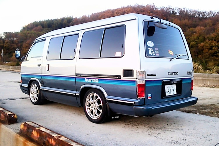 カローラバンの懐かしの愛車・過去車・ネタ切れ・ローアングルショットに関するカスタム事例の投稿画像12枚目