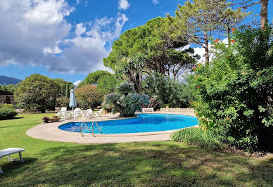 Propriété avec piscine en bord de mer 4