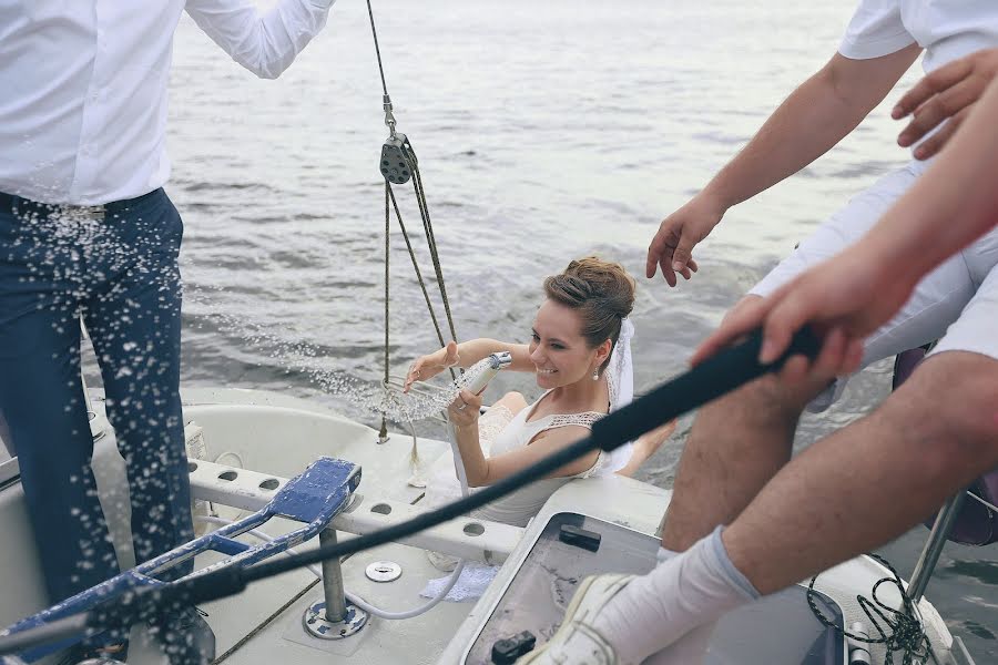 Fotografo di matrimoni Viktoriya Ryndina (ryndinavika). Foto del 21 aprile 2015