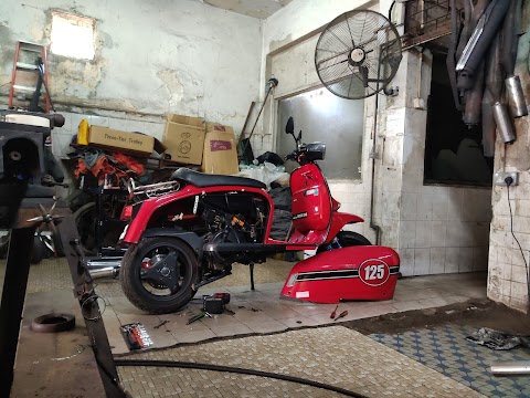 haust garage bengkel kereta