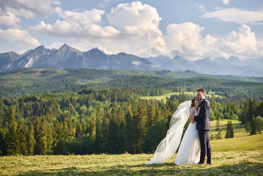 Wedding photographer Grzegorz Satoła (grzegorzsatola). Photo of 7 July 2020