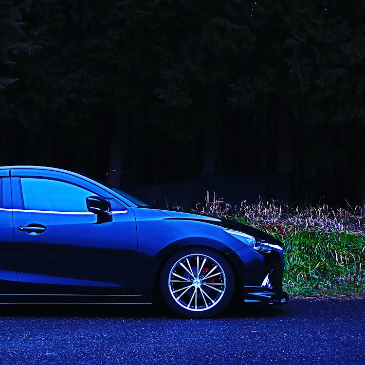 デミオのMAZDA・ドレスアップ・DJデミオ・写活・ワイドトレットに関するカスタム事例の投稿画像1枚目