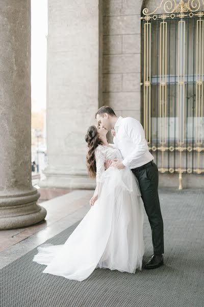 Fotógrafo de casamento Zhanna Antonova (zhannaantonova). Foto de 1 de fevereiro 2019