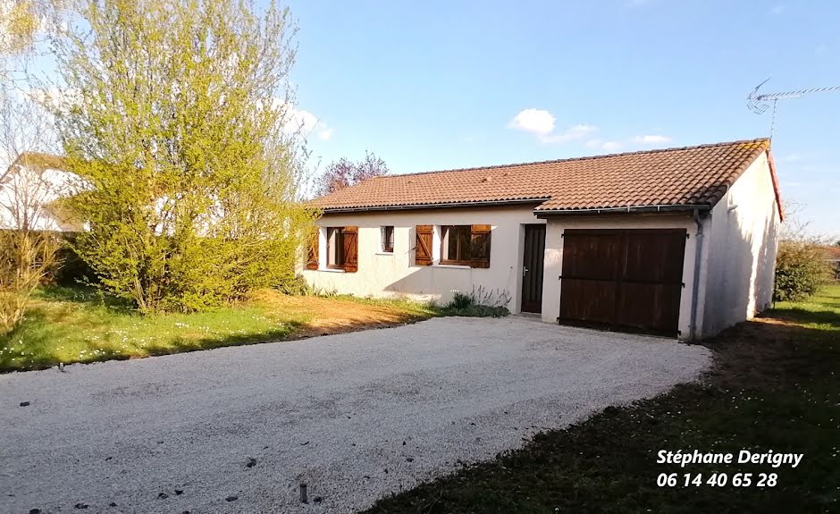 Vente maison 3 pièces 80 m² à Fontaine-le-Comte (86240), 178 900 €