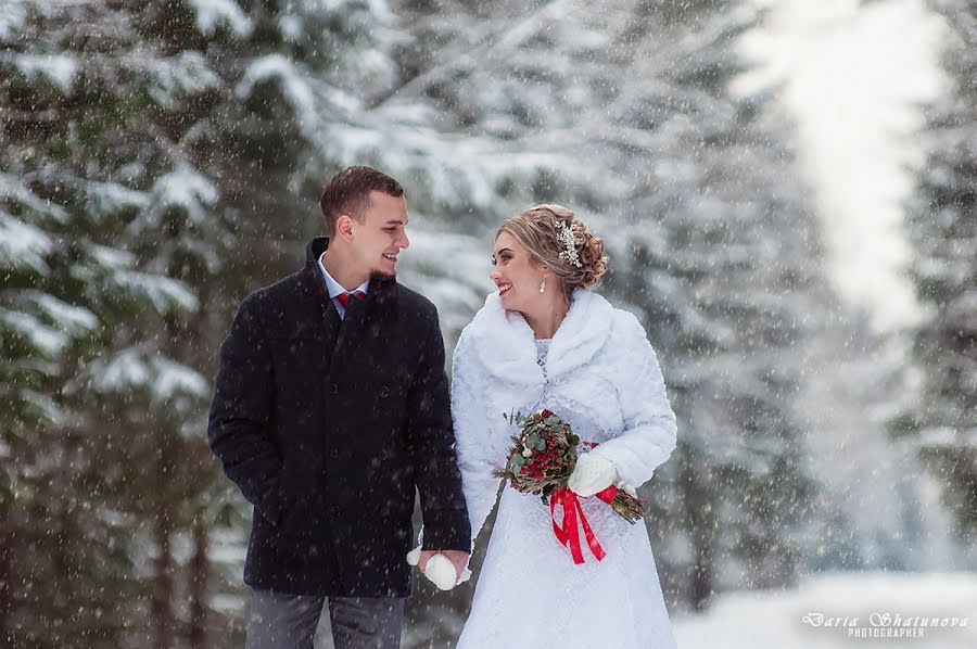 Fotógrafo de casamento Darya Shatunova (shatunova). Foto de 24 de janeiro 2017