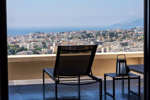 Apartment with terrace 2
