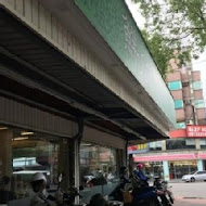 鮮天下鍋貼水餃專賣店(實踐店)