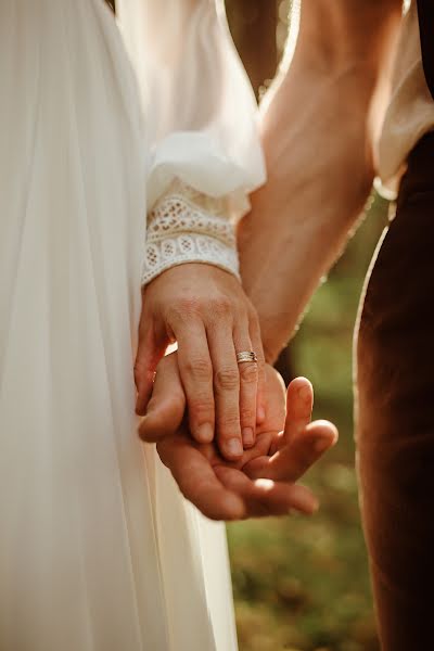 Fotografo di matrimoni Gréta Zubová (laskyplne). Foto del 9 febbraio 2023