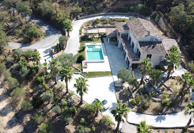 House with pool and terrace 18