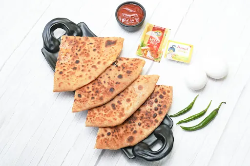 Aloo Pyaaz Egg Paratha With Curd