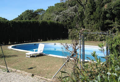 Villa with pool 15