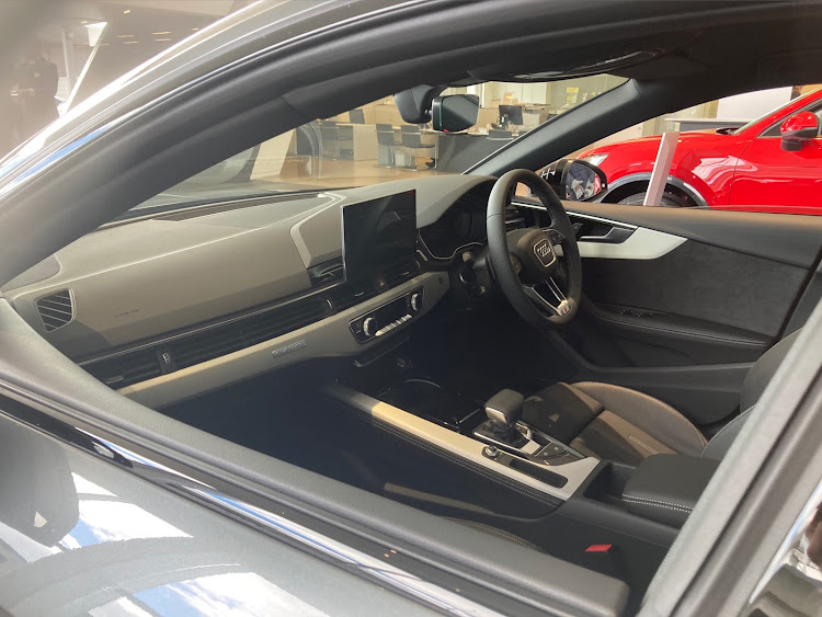 A3 セダンの今年もよろしくお願いします・車検・インフルエンザ感染・新型A3スポーツバックに関するカスタム事例の投稿画像11枚目