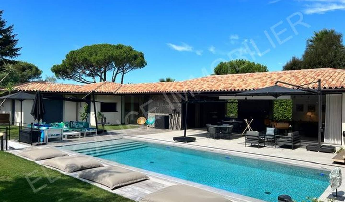 Villa with pool and terrace Saint-Tropez