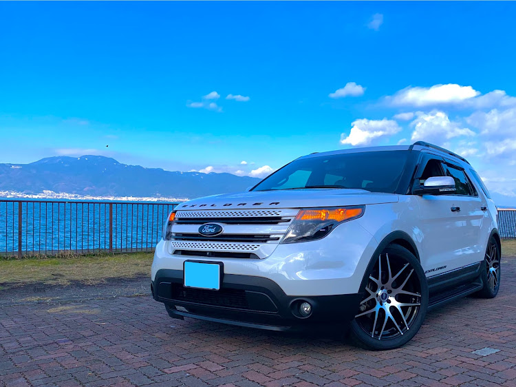 エクスプローラーのフォードエクスプローラー・ford explorer・アメ車・2022年もよろしくお願いいたします・ダウンサス交換に関するカスタム事例の投稿画像7枚目