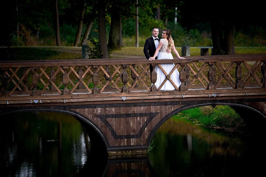 Fotógrafo de casamento Dariusz Kawczynski (kawczynkid). Foto de 25 de fevereiro 2020