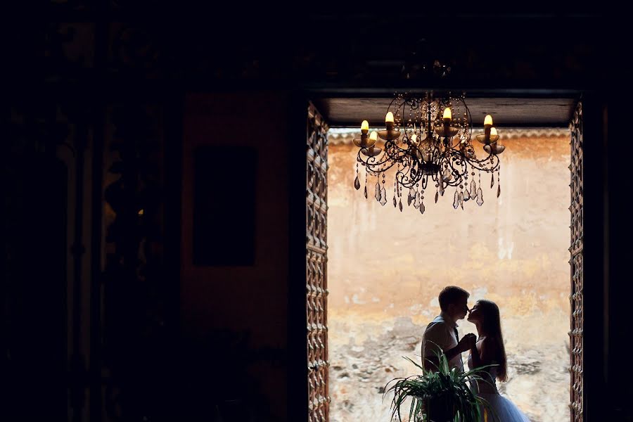 Fotógrafo de casamento Vera Gridneva (veverka). Foto de 20 de março 2014