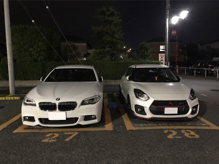スイフトスポーツのドライブ・オフ会・黄フォグ愛好会・夜のドライブに関するカスタム事例の投稿画像1枚目